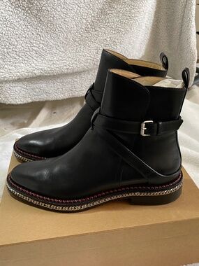 Christian Louboutin Chelsea chain Boots in black